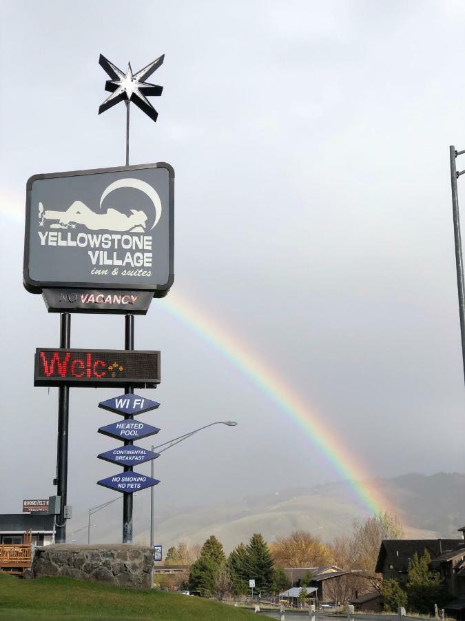 Yellowstone Village Inn And Suites Gardiner Eksteriør billede